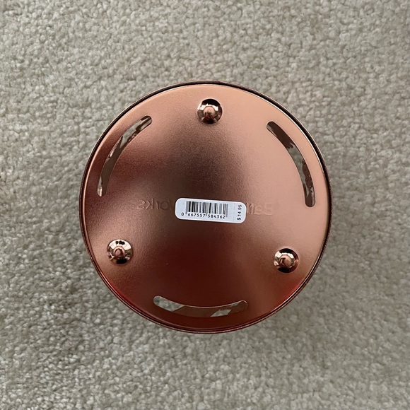 Bath & Body Works Gingerbread Ornaments 3-Wick Candle Holder - Picture 9 of 16